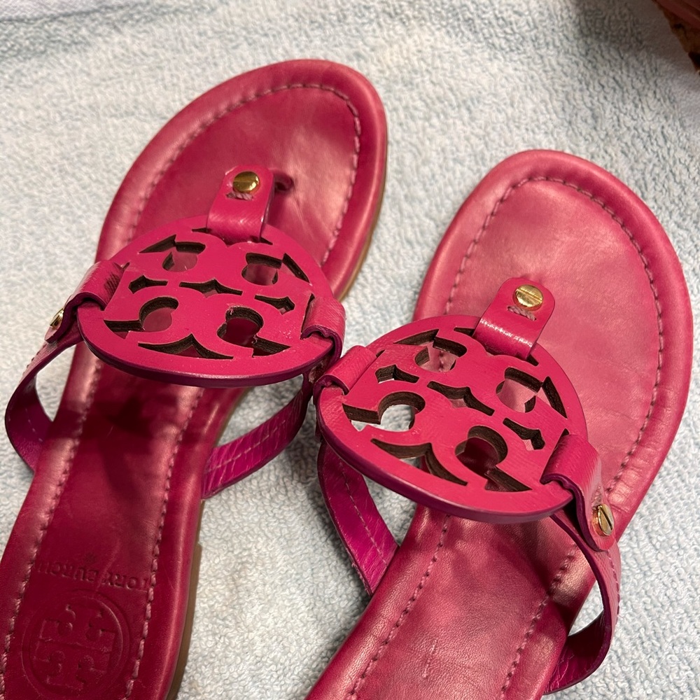 Pink Tory Burch Great condition! Size 7M
